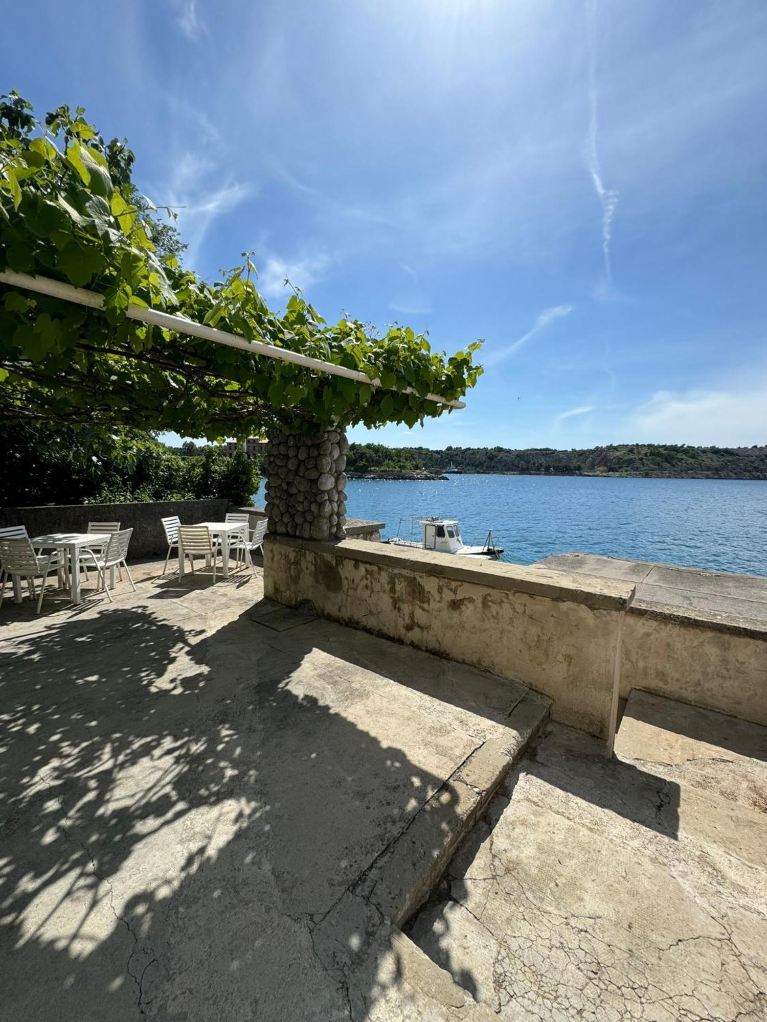 Villa Lovorka By Villa Eva Omišalj Dış mekan fotoğraf